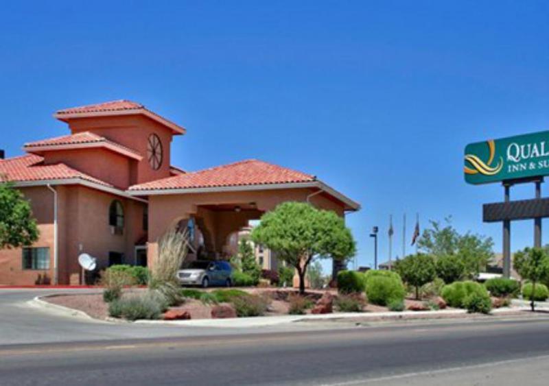 Quality Inn & Suites Gallup I-40 Exit 20 Exterior photo